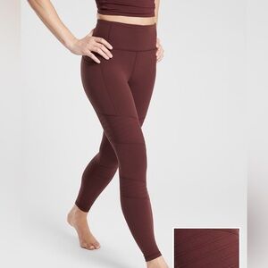 Athleta Inclination Athletic Moto Tight leggings in Antique Burgundy Sz-XSP. H15